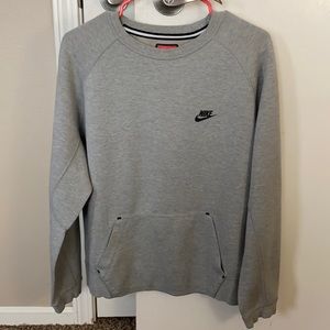 Nike Crewneck with pocket